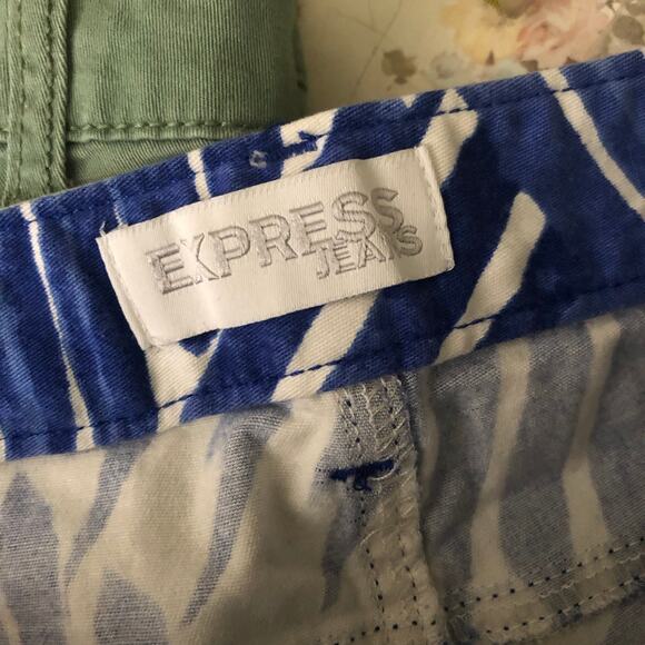 Express Blue & White Shorts Cut Off Summer Tropical Beach Vacation Size 00 - Picture 4 of 5